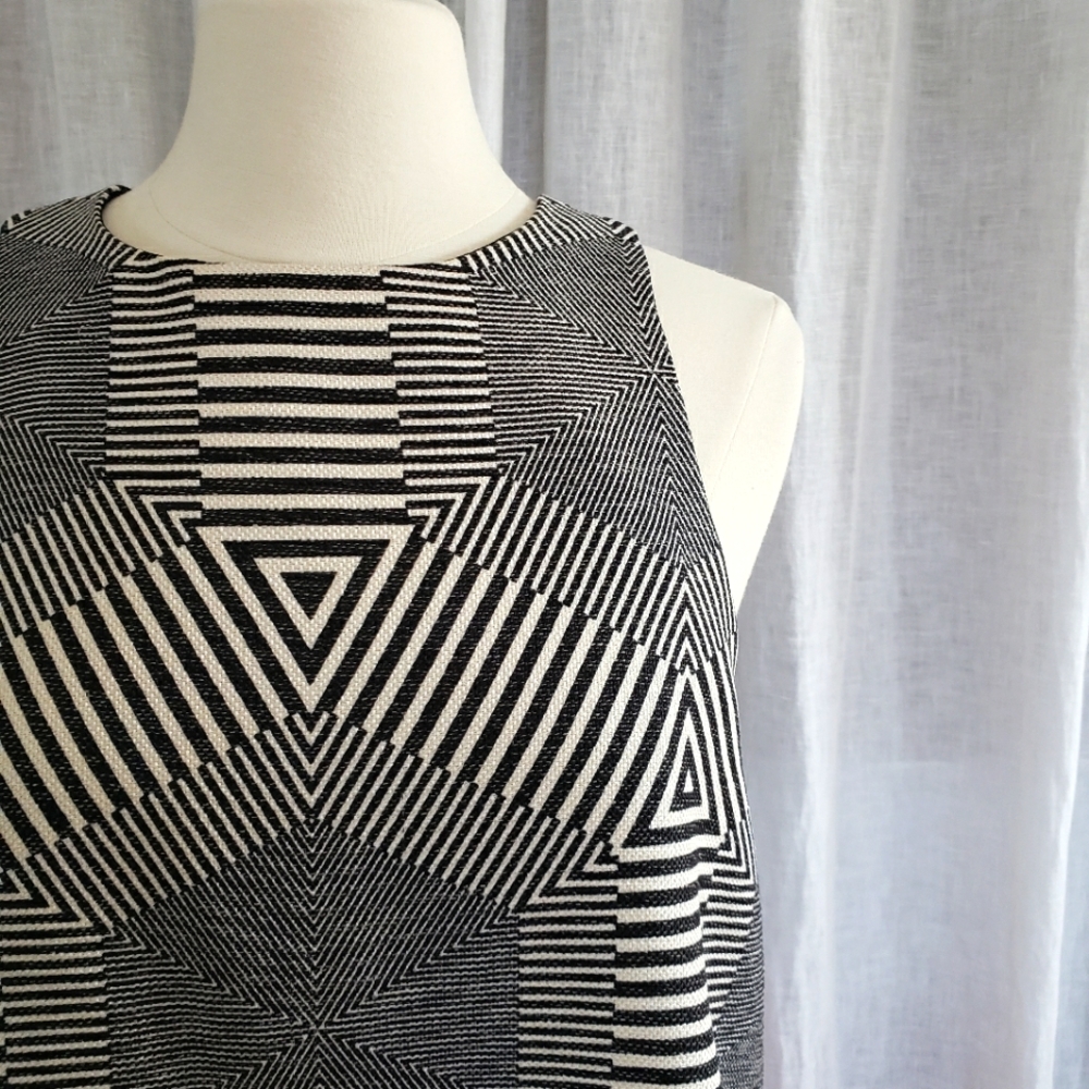 Anthro Geomaze Black And White Shell - image 1